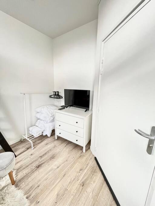 Ferienwohnung Rome - Studio Meuble A Reims Exterior foto
